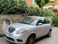 Begagnad Lancia Ypsilon 60 HK (44 kW) 2009 Grå Halvkombi
