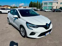 Usata Renault Clio V SE 75 CV (55 kW) 2020 Bianco Berlina