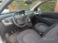 Usata Lancia Ypsilon 60 CV (44 kW) 2008 Argento Utilitaria