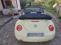 Usata VW New Beetle 75 CV (55 kW) 2003 Giallo Utilitaria