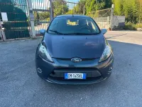 Usata Ford Fiesta Titanium 96 CV (70 kW) 2012 Grigio Berlina