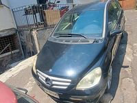 Usata Mercedes B200 140 CV (102 kW) 2006 Nero Monovolume