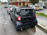 Begagnad Smart ForFour 71 HK (52 kW) 2015 Svart Halvkombi