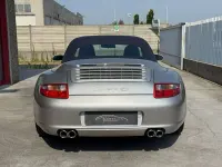 Usata Porsche 911 Carrera 4S Cabriolet 355 CV (261 kW) 2005 Argento met. Cabrio