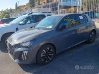 Usata Peugeot 208 Allure 101 CV (74 kW) 2025 Grigio Utilitaria
