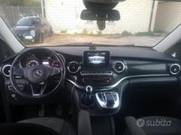 Usata Mercedes V220 163 CV (119 kW) 2015 Marrone Monovolume