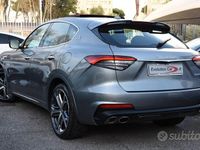 Usata Maserati Levante GT 330 CV (242 kW) 2021 Grigio metallizzato SUV