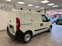 Usata Fiat Doblò 105 CV (77 kW) 2020 Bianco Monovolume