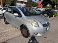 Usata Toyota Yaris Sol 87 CV (63 kW) 2007 Grigio Utilitaria