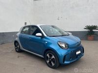 Usata Smart ForFour Electric Drive Passion 41 kW (56 CV) 2021 Blu Berlina