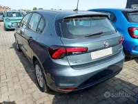 Nuova Fiat Tipo Cross 130 CV (95 kW) 2025 Grigio Berlina
