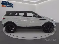 Usata Land Rover Range Rover evoque HSE Dynamic 150 CV (110 kW) 2018 Bianco/tetto nero SUV