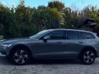 Usata Volvo V60 CC Pro 190 CV (139 kW) 2020 Station wagon