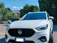 Usata MG ZS Luxury 111 CV (81 kW) 2022 Bianco SUV