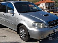 Usata Kia Carnival 145 CV (106 kW) 2005 Argento Monovolume