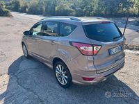 Begagnad Ford Kuga S 150 HK (110 kW) 2017 Gul SUV