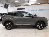 Usata Peugeot 2008 Allure 131 CV (96 kW) 2023 Grigio titanio SUV