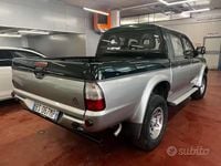 Usata Mitsubishi L200 99 CV (72 kW) 2001 Verde Pick-up