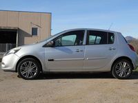 Usata Renault Clio II Dynamique 75 CV (55 kW) 2011 Argento Berlina