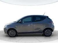 Usata Lancia Ypsilon 69 CV (50 kW) 2023 Asteroid grey Utilitaria