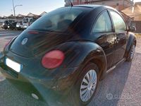 Usata VW New Beetle 102 CV (75 kW) 2003 Nero Utilitaria