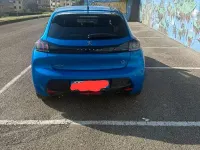 Usata Peugeot 208 102 CV (75 kW) 2022 Blu Utilitaria
