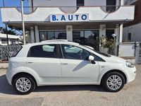 Usata Fiat Punto Lounge 77 CV (56 kW) 2014 Bianco Utilitaria
