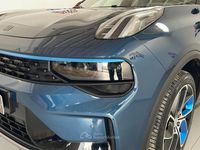Begagnad Lynk & Co 01 261 HK (191 kW) 2023 Blå SUV