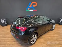 Usata Alfa Romeo Giulietta 120 CV (88 kW) 2012 Nero Utilitaria