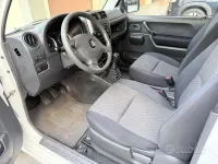 Usata Suzuki Jimny 82 CV (60 kW) 2011 Bianco SUV