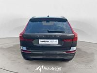 Usata Volvo XC60 Momentum 197 CV (144 kW) 2021 Grigio scuro SUV