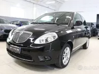 Usata Lancia Ypsilon 77 CV (56 kW) 2012 Nero Utilitaria