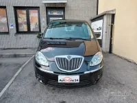 Usata Lancia Musa 95 CV (69 kW) 2012 Gelso brillante metallizzato Monovolume