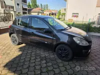 Usata Renault Clio II 70 CV (51 kW) 2007 Nero Berlina