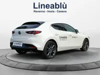 Usata Mazda 3 140 CV (102 kW) 2026 Arctic white Berlina