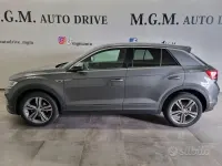 Usata VW T-Roc Style 150 CV (110 kW) 2019 Grigio SUV