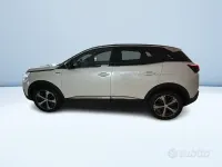 Usata Peugeot 3008 GT-line 131 CV (96 kW) 2019 Bianco pastello SUV