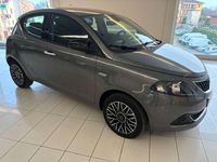 Usata Lancia Ypsilon 69 CV (50 kW) 2024 Grigio pietra Utilitaria