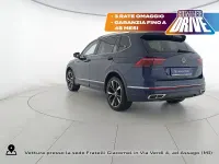 Usata VW Tiguan Allspace R-line 150 CV (110 kW) 2023 Atlantic blue metallizzato SUV