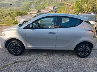 Usata Lancia Ypsilon Gold 69 CV (50 kW) 2020 Grigio Utilitaria