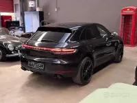 Usata Porsche Macan 245 CV (180 kW) 2019 Nero metallizzato SUV