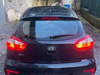 Usata Kia Rio 2015 Nero Utilitaria
