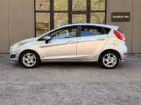 Usata Ford Fiesta Titanium 95 CV (69 kW) 2017 Argento Utilitaria