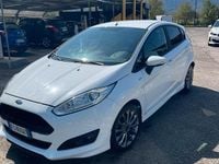 Usata Ford Fiesta ST-Line 75 CV (55 kW) 2017 Bianco Berlina