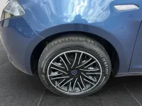 Usata Lancia Ypsilon Gold 69 CV (50 kW) 2022 Blu Utilitaria