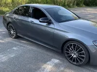 Usata Mercedes E220 AMG line 194 CV (142 kW) 2019 Grigio Berlina