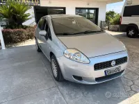Usata Fiat Grande Punto Dynamic 65 CV (47 kW) 2007 Grigio Utilitaria