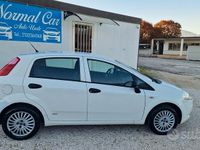 Usata Fiat Grande Punto Active 75 CV (55 kW) 2007 Bianco Utilitaria