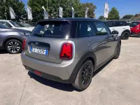 Usata Mini Cooper D 116 CV (85 kW) 2019 Grigio Utilitaria