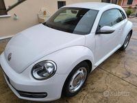 Usata VW Beetle 105 CV (77 kW) 2012 Bianco Utilitaria